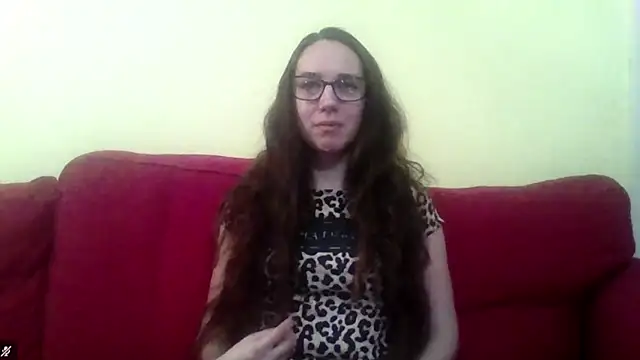 Snapshot of EvaClassy chatting on 12.15.25 EvaClassy online show from 12.15.25