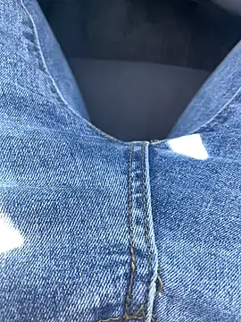 Snapshot of ratemydickbabe chatting on 12.17.25 ratemydickbabe online show from 12.17.25