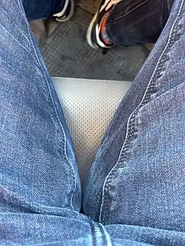 Snapshot of ratemydickbabe chatting on 12.18.25 ratemydickbabe online show from 12.18.25