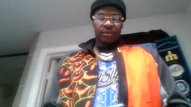 Snapshot of YOUNGmj6023 chatting on 12.03.25 YOUNGmj6023 online show from 12.03.25