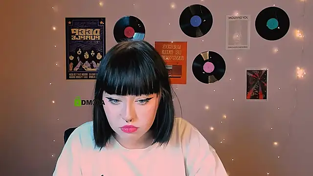 mira cool  online show from 12.15.25