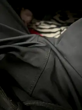 Snapshot of your_playboy_00 chatting on 12.18.25 your playboy 00 online show from 12.18.25