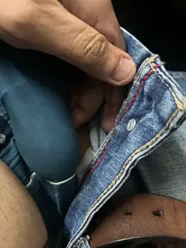 Snapshot of your_playboy_00 chatting on 12.20.25 your playboy 00 online show from 12.20.25