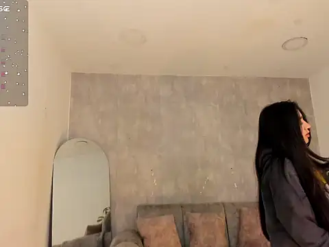 miacoopersx  online show from 12.04.25