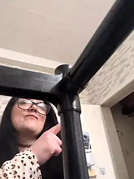 Hot ScotchXX online show from 12.22.25