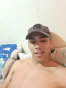 Snapshot of arturo__butera chatting on 12.01.25 arturo butera online show from 12.01.25