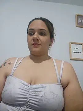 LoreinnFox online show from 04.28.26