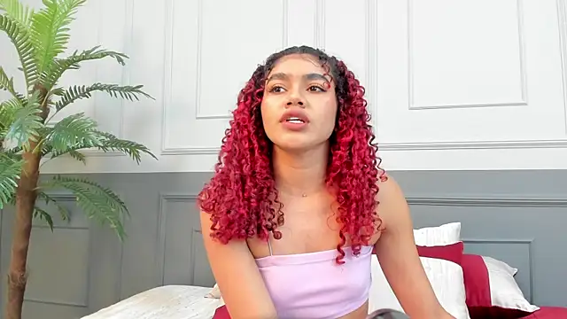 Snapshot of Red_Vel_ chatting on 12.15.25 Red Vel online show from 12.15.25