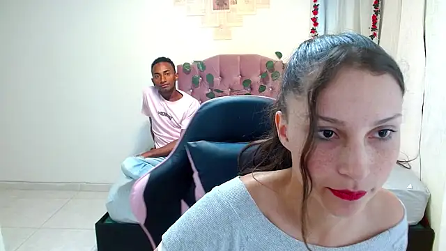 Snapshot of scarlet160920 chatting on 11.30.25 scarlet160920 online show from 11.30.25