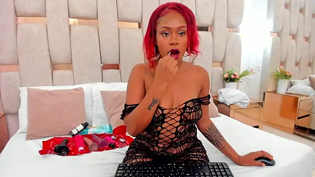 Snapshot of katty_withe chatting on 12.01.25 katty withe online show from 12.01.25