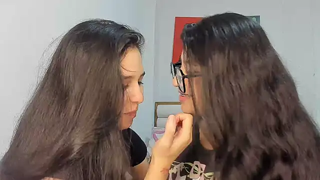 ROUS SWEET  online show from 06.17.26