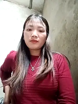 Maymayx2 online show from 12.16.25