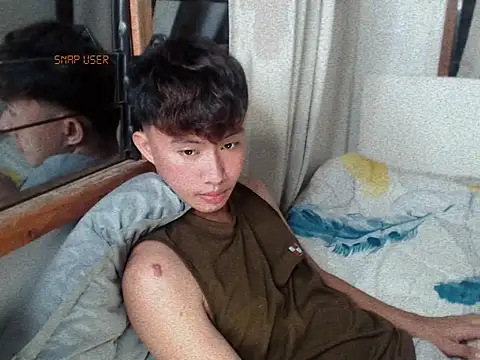 Snapshot of asiantwink0000 chatting on 12.02.25 asiantwink0000 online show from 12.02.25