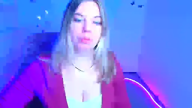 Amanda Swannn online show from 04.26.26