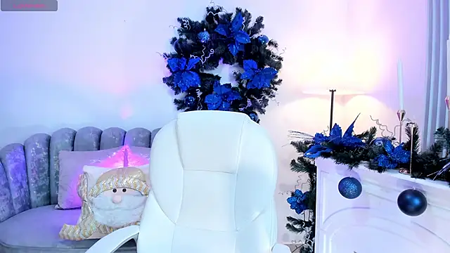 Snapshot of Athenea_sweet_ chatting on 12.18.25 Athenea sweet online show from 12.18.25