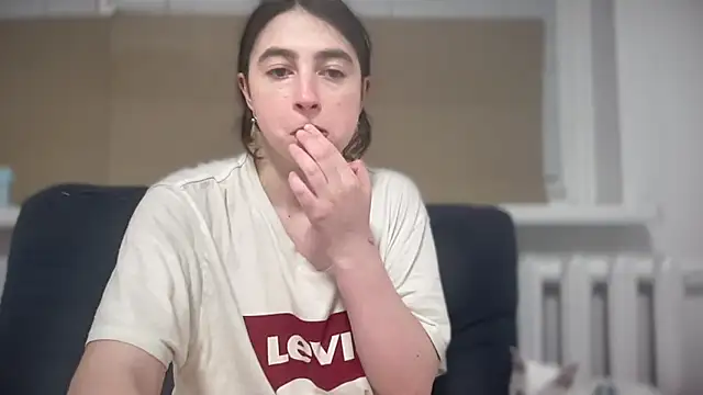 Aphr0ditee online show from 06.12.26