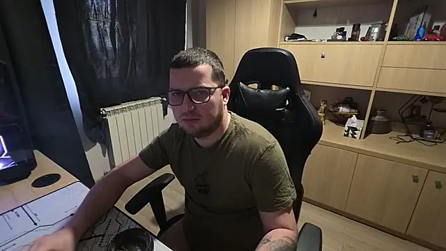 Snapshot of kevinnlovelly chatting on 02.13.26 kevinnlovelly online show from 02.13.26