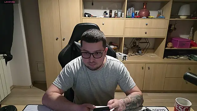 Snapshot of kevinnlovelly chatting on 03.12.26 kevinnlovelly online show from 03.12.26