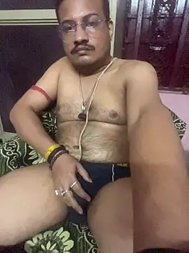 Snapshot of Saxymood1111 chatting on 11.30.25 Saxymood1111 online show from 11.30.25