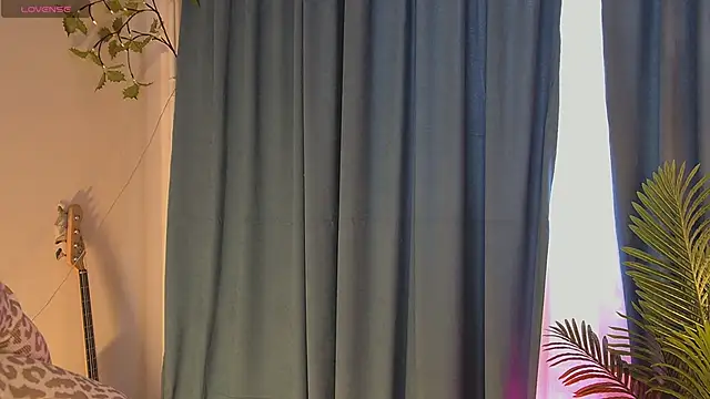 Jennifer Wiliams online show from 03.02.26