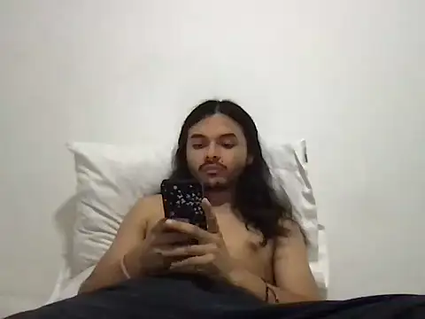 Snapshot of Lukathin chatting on 12.01.25 Lukathin online show from 12.01.25