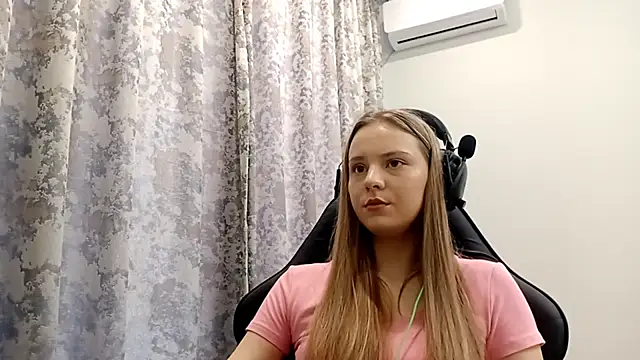 CrackShirker online show from 12.16.25