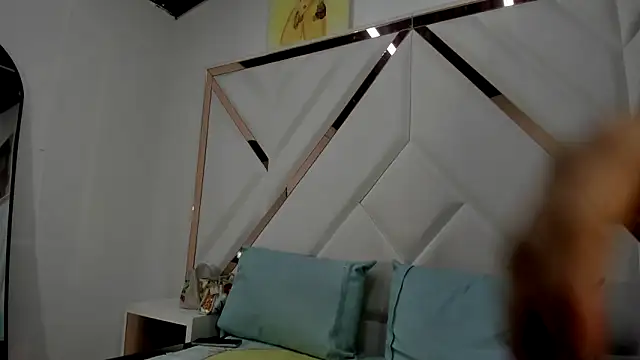 Snapshot of Valeria_gil_ chatting on 05.22.26 Valeria gil online show from 05.22.26