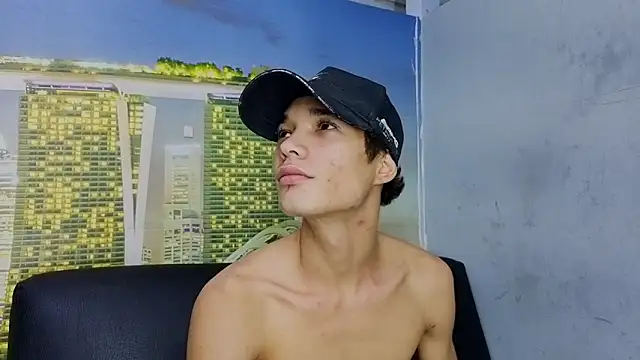 Snapshot of Melanny-hot-tonny chatting on 11.29.25 Melanny-hot-tonny online show from 11.29.25