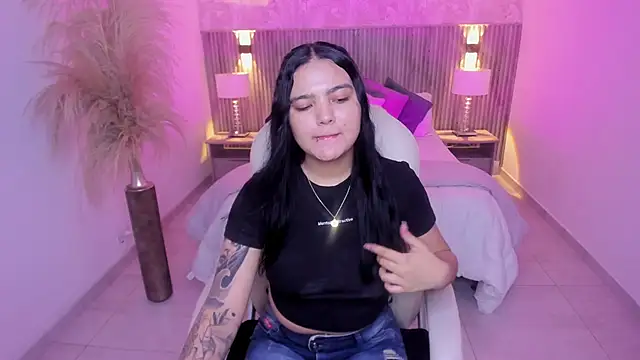 Allyson brown  online show from 12.15.25