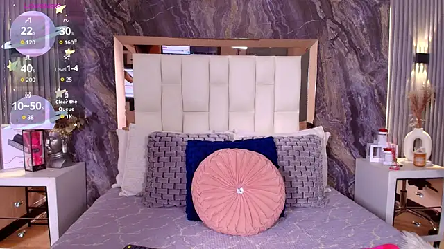 Caroline foster1 online show from 12.17.25