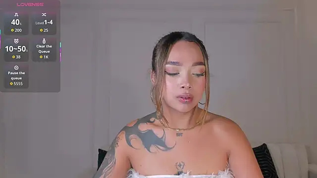 Snapshot of AmbarOwens chatting on 12.03.25 AmbarOwens online show from 12.03.25