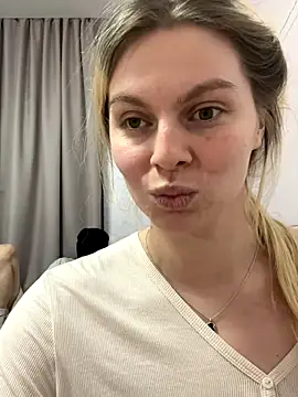 Snapshot of d0uble_trouble chatting on 12.18.25 d0uble trouble online show from 12.18.25