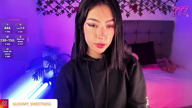 Snapshot of Ounla_Sweet chatting on 02.09.26 Ounla Sweet online show from 02.09.26