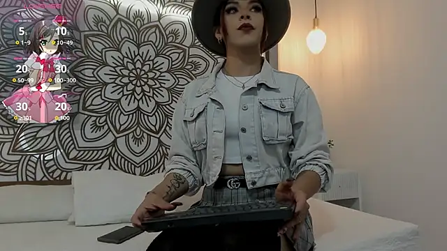 Lilith Zamara  online show from 12.05.25