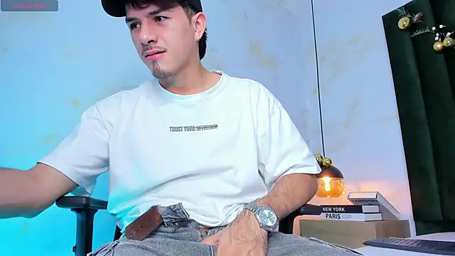 Snapshot of Justin_duque chatting on 12.13.25 Justin duque online show from 12.13.25