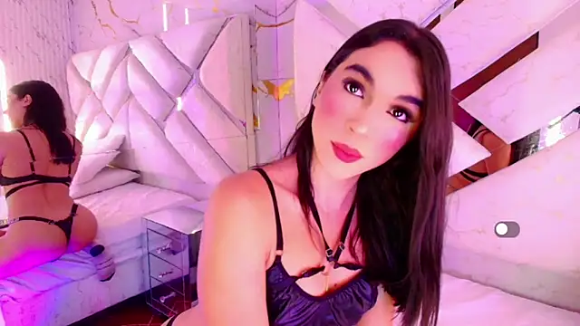 Isa Villaa online show from 04.24.26