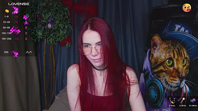 Snapshot of Emily_Kente chatting on 12.14.25 Emily Kente online show from 12.14.25