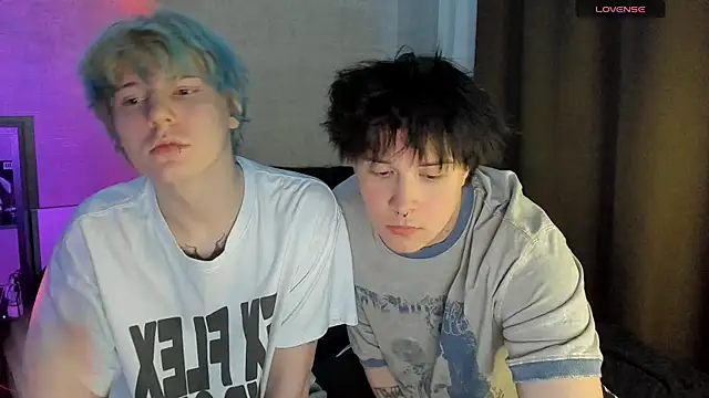 Snapshot of miya_meow_miku chatting on 12.14.25 miya meow miku online show from 12.14.25