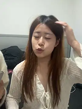 Snapshot of xiaohui660 chatting on 11.30.25 xiaohui660 online show from 11.30.25