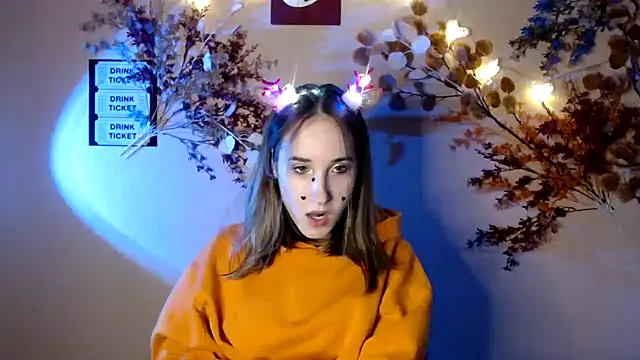 Snapshot of Moon__Lily chatting on 12.03.25 Moon Lily online show from 12.03.25