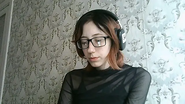 Snapshot of AmandaGimenez chatting on 12.20.25 AmandaGimenez online show from 12.20.25