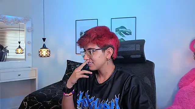 Snapshot of valeryevansvg chatting on 12.05.25 valeryevansvg online show from 12.05.25