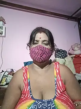 Snapshot of me-pari-hu chatting on 06.14.26 me-pari-hu online show from 06.14.26