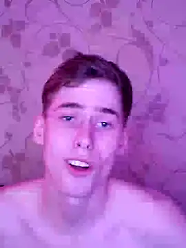 Snapshot of FreeRich chatting on 11.28.25 FreeRich online show from 11.28.25