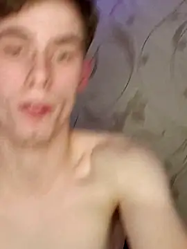 Snapshot of FreeRich chatting on 12.03.25 FreeRich online show from 12.03.25