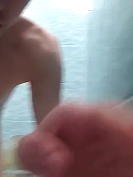 Snapshot of FreeRich chatting on 12.05.25 FreeRich online show from 12.05.25