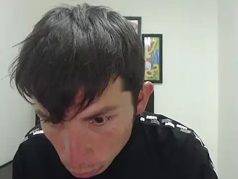 Snapshot of albeirothh chatting on 11.30.25 albeirothh online show from 11.30.25