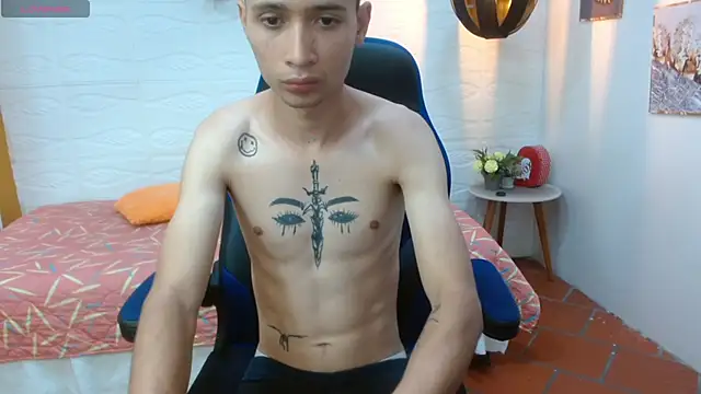 Snapshot of LucassSmith11 chatting on 12.02.25 LucassSmith11 online show from 12.02.25