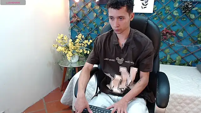 LucassSmith11 online show from 07.10.26