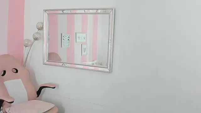 Amaia Monroe online show from 02.05.26